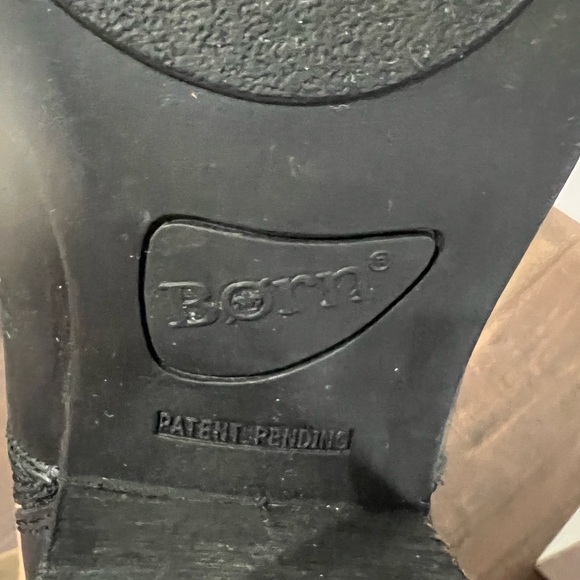 BORN Black leather boots. Born. Size 10M - Picture 5 of 6